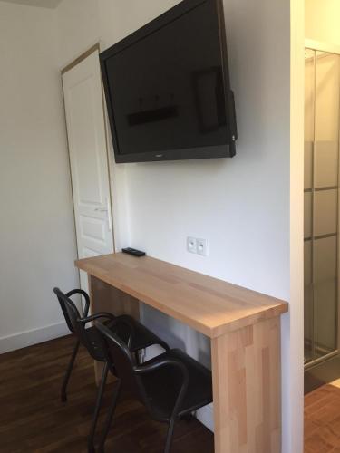 B&B / Chambre d'hôtes La Jackal 8 Rue Amédée Prigent 22300 Ploubezre Bretagne