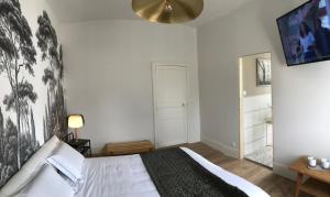 B&B / Chambre d'hôtes La Lambertine & Spa 23 avenue de la Croix de Guerre 49400 Saumur Pays de la Loire