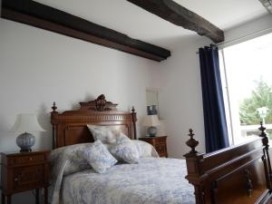 B&B / Chambre d'hôtes La Lavandière 10 Place de l'Eglise 86400 Voulême Deux-Sèvres