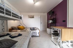 B&B / Chambre d'hôtes La Maison au Bord du Lac 5 Les Baudichonnières 37460 Chemillé-sur-Indrois Région Centre