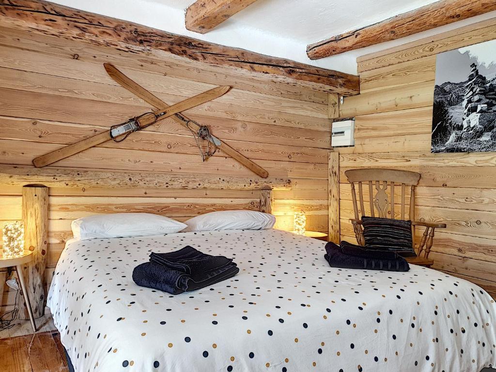 B&B / Chambre d'hôtes La maison basse Maison basse 06660 Saint-Dalmas-le-Selvage