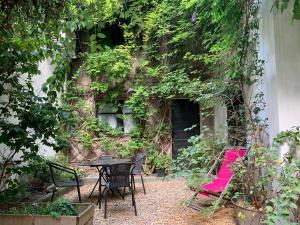 B&B / Chambre d'hôtes La maison d’arles 19 Rue de l'Amphithéâtre 13200 Arles Provence-Alpes-Côte d\'Azur