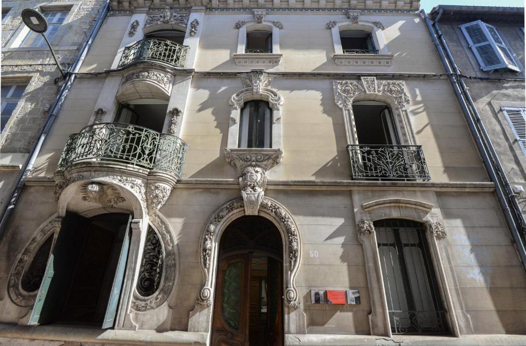 B&B / Chambre d'hôtes La Maison de L' Ambassadeur Carcassonne 50 Rue Aimé Ramond 11000 Carcassonne