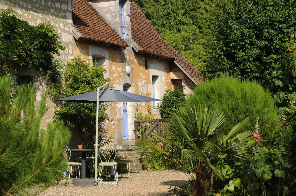 B&B / Chambre d'hôtes la Maison des Aubées 6 hameau des aubées 61110 Rémalard en Perche