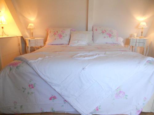 la maison du phare chambre d hôtes B&B -jacuzzi privé- shabby chic