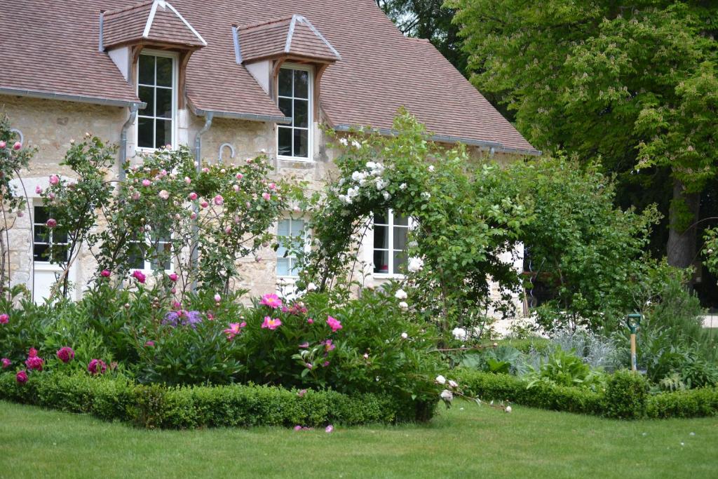 B&B / Chambre d'hôtes La Maison du Potager de Mazières Mazières - Route de Nohant en Gout 18220 Sainte-Solange