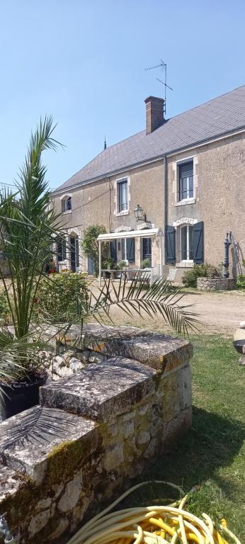 B&B / Chambre d'hôtes La Maison Josnes de Mady 51 Grande Rue 41370 Josnes