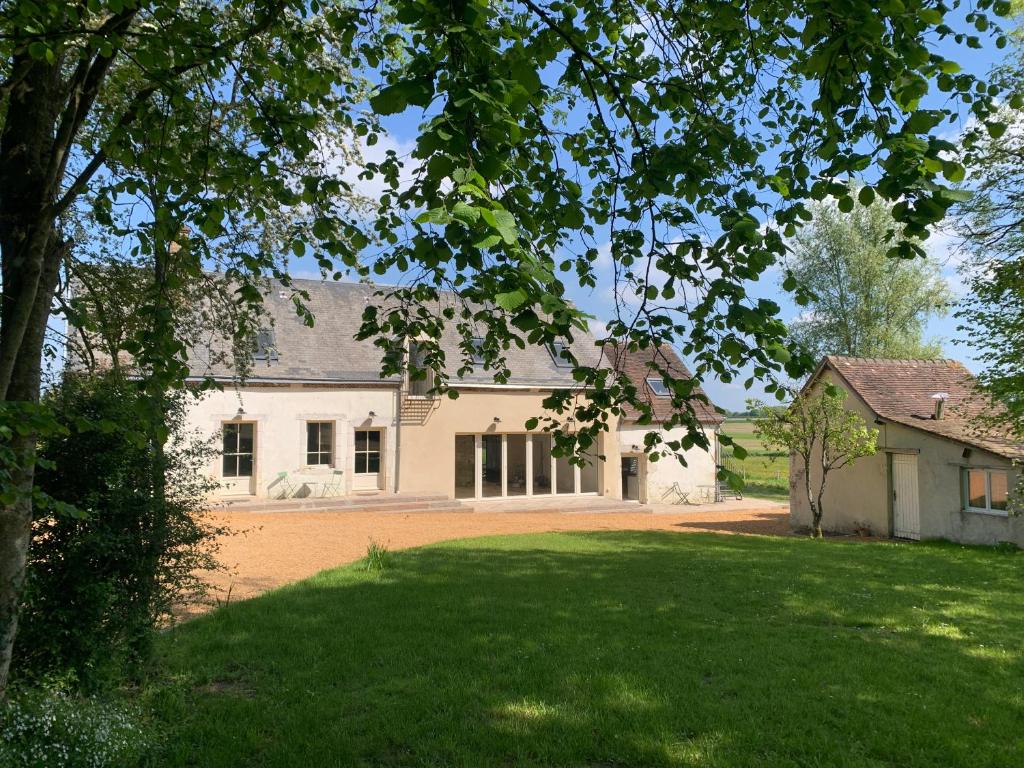 B&B / Chambre d'hôtes La Maison Vivante, chambres d'hotes au coeur du Perche La Vincendière 28330 Les Étilleux