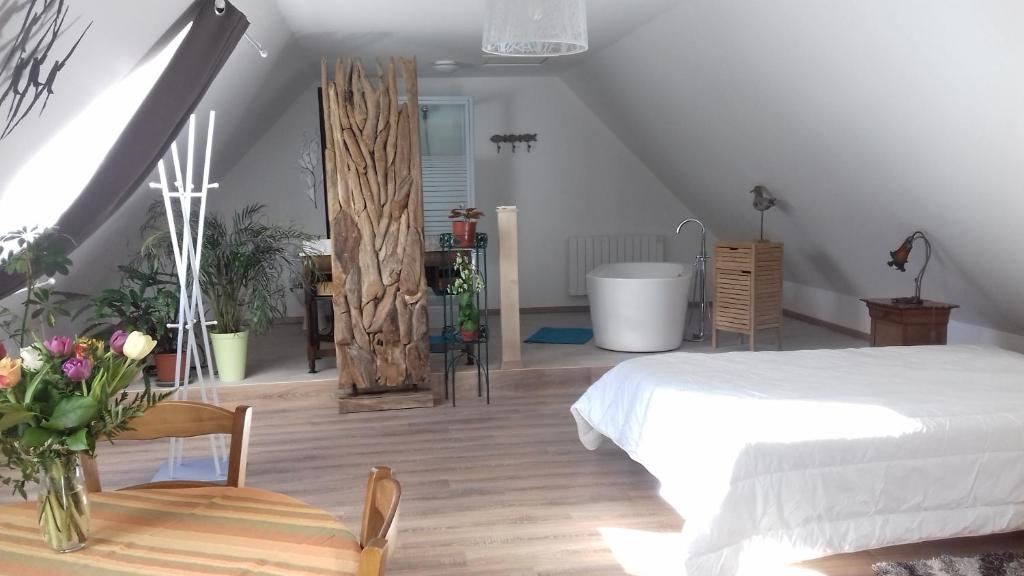 B&B / Chambre d'hôtes La martre 42 rue de derrière le Mesnil 27260 Saint-Sylvestre-de-Cormeilles