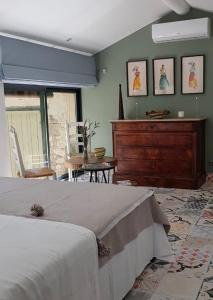 B&B / Chambre d'hôtes La Melizanne Chemin de La grande bastide 13710 Fuveau Provence-Alpes-Côte d\'Azur