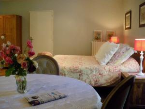B&B / Chambre d'hôtes La Metairie du Pont LA VINEUSE 1 LA METAIRIE DU PONT 85210 Sainte-Hermine Pays de la Loire