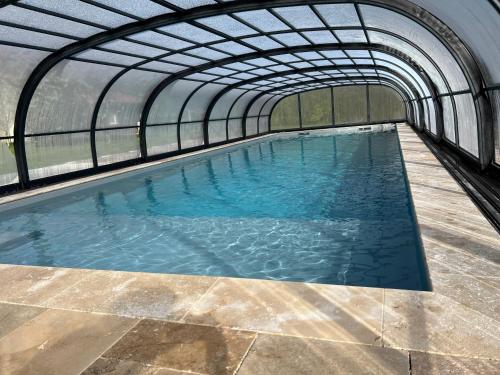 La Millière - Gîtes, piscine & campagne