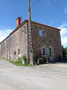 La Millière - Gîtes, piscine & campagne