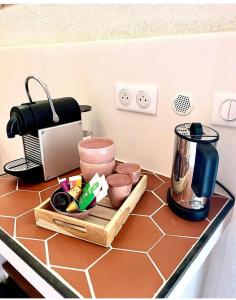 La Parenthèse du Var - Chambre d'hôtes petits déjeuners inclus et terrasse ombragée