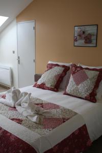 B&B / Chambre d'hôtes La petite auberge de niaux La Petite Auberge de Niaux route de Montcalm,41 09400 Niaux Midi-Pyrénées