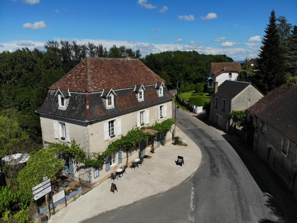 B&B / Chambre d'hôtes La Petite Auberge La Bourg 46110 Carennac