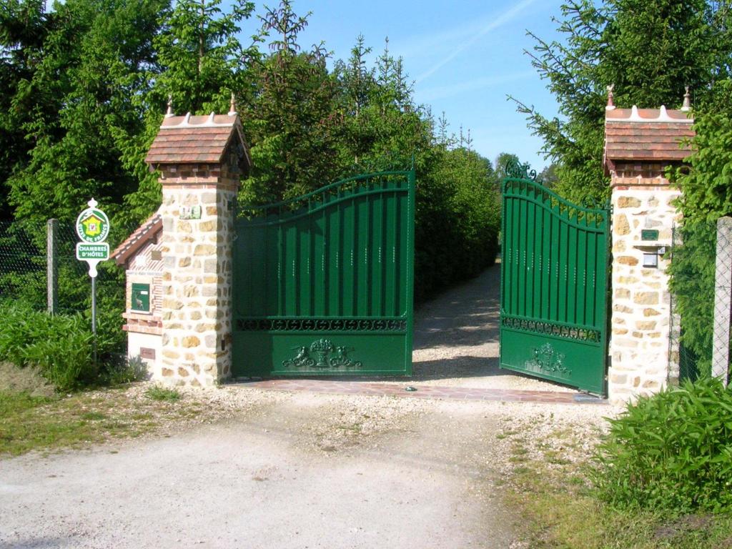 B&B / Chambre d'hôtes La Petite Ferme 3 Route Du Feuillage 18330 Vouzeron