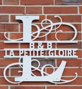 La Petite Gloire