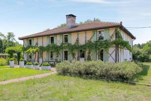 B&B / Chambre d'hôtes La résinière de pirique Route de lue 2908 40160 Parentis-en-Born Aquitaine