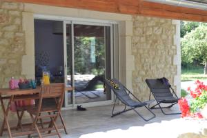 B&B / Chambre d'hôtes La Romagnolette 2132 chemin de la cote 26130 Saint-Restitut Provence-Alpes-Côte d\'Azur