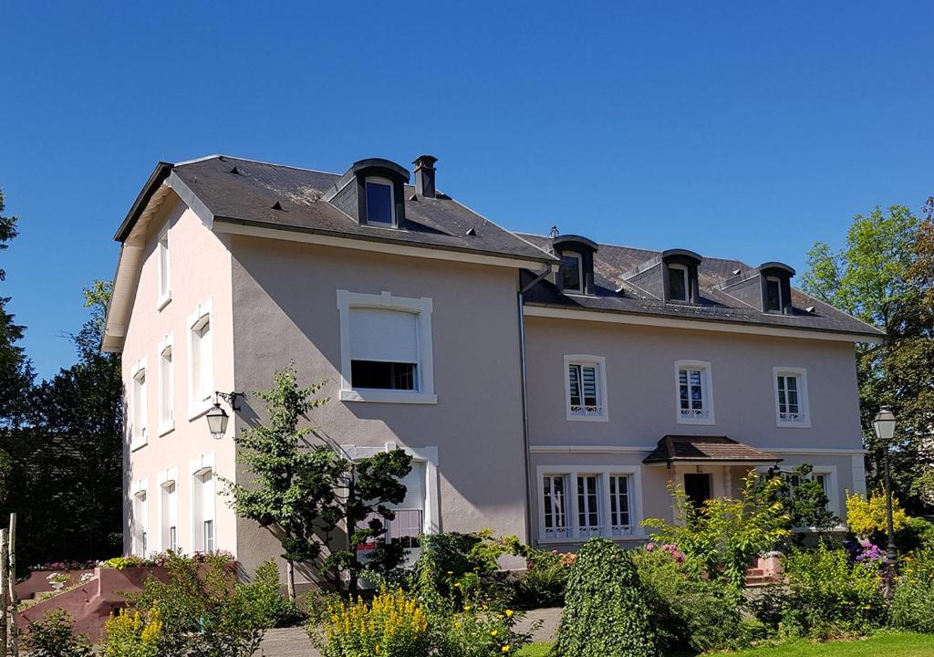 B&B / Chambre d'hôtes La Roseraie 1 rue de la gare 68780 Sentheim