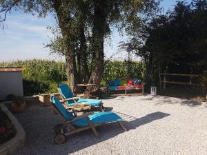 B&B / Chambre d'hôtes La Roulotte du Haut Pinleu Ferme du Haut Pinleu 7 rue de la Vallee 62126 Pernes-lès-Boulogne Nord-Pas-de-Calais