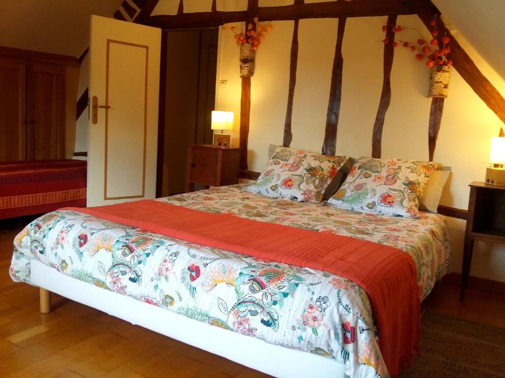 B&B / Chambre d'hôtes La Sauleraie 6, le Boulay du Parc 28160 Frazé