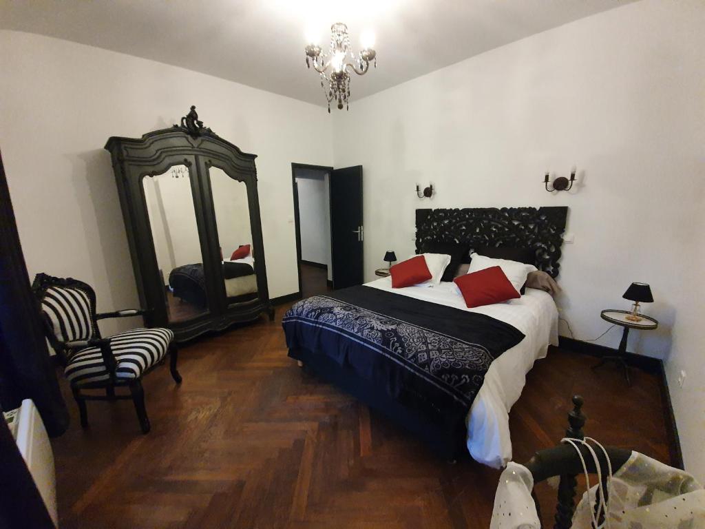 B&B / Chambre d'hôtes La Tour notre Dame 32 Rue de la Tour Notre Dame 62200 Boulogne-sur-Mer