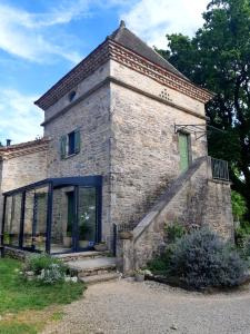 B&B / Chambre d'hôtes La tourelle 82 Lieu-dit les alauzets 82140 Saint-Antonin Midi-Pyrénées