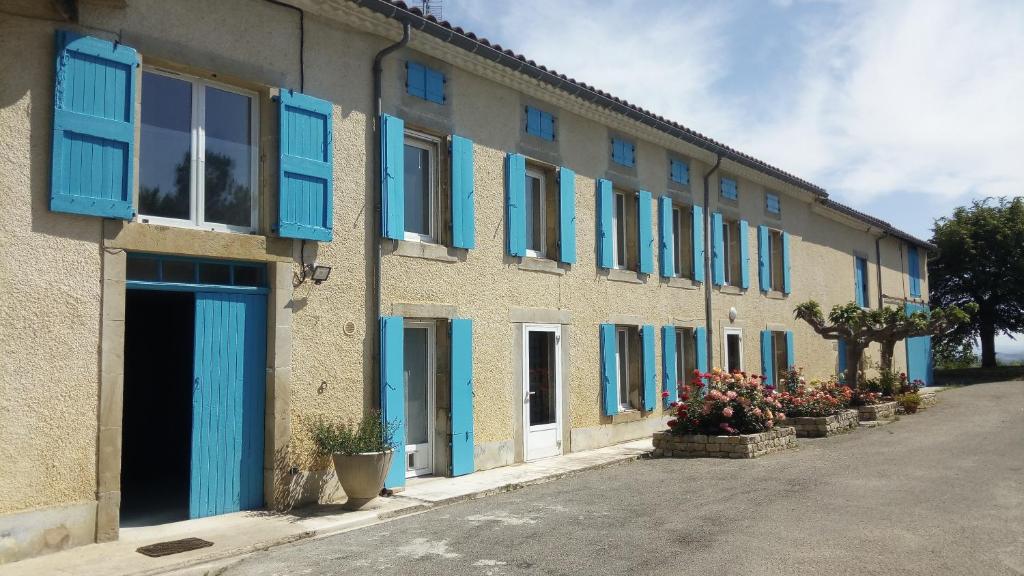 B&B / Chambre d'hôtes La Vigneronne 9 Grand Rue 11300 Villelongue-dʼAude