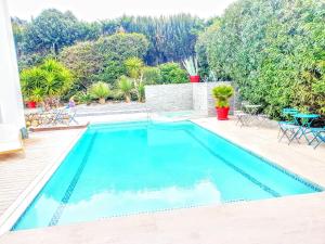 B&B / Chambre d'hôtes La Villa Blanche 39 Impasse Chante Brise 83110 Sanary-sur-Mer Provence-Alpes-Côte d\'Azur