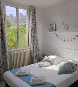 B&B / Chambre d'hôtes La Villa Carcassonne, piscine chauffée, Cité à 600m, Clim, Parking, Borne VE 11 Rue du Salin Vicomtal 11000 Carcassonne Languedoc-Roussillon