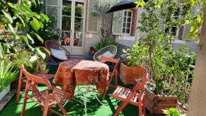 B&B / Chambre d'hôtes La Virgule de Tanlay 1 RUE GRANDE RUE HAUTE 89430 Tanlay Bourgogne