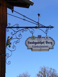 B&B / Chambre d'hôtes Landgasthof Berg Schmiedberg 2 82547 Eurasburg Bavière