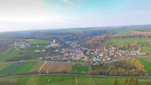 B&B / Chambre d'hôtes Landgasthof Falken Fuggerstr. 2 73460 Niederalfingen Bade-Wurtemberg