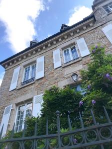 B&B / Chambre d'hôtes Le 14 St Michel 14 rue saint Michel 56120 Josselin Bretagne