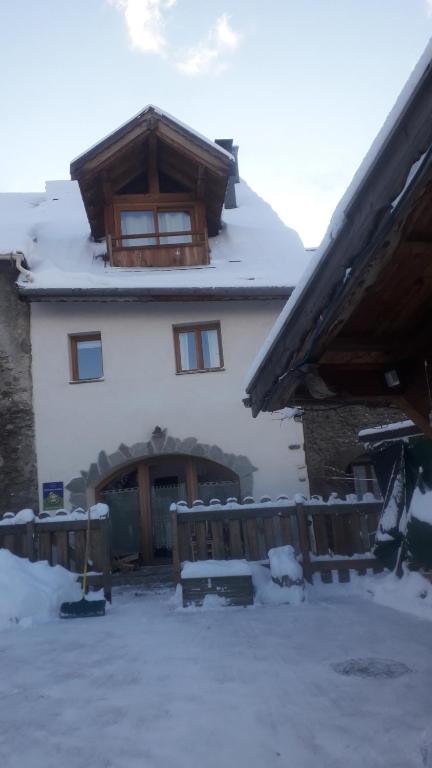 B&B / Chambre d'hôtes Le Bacchu Ber 47 rue du bacchu ber 05100 Briançon