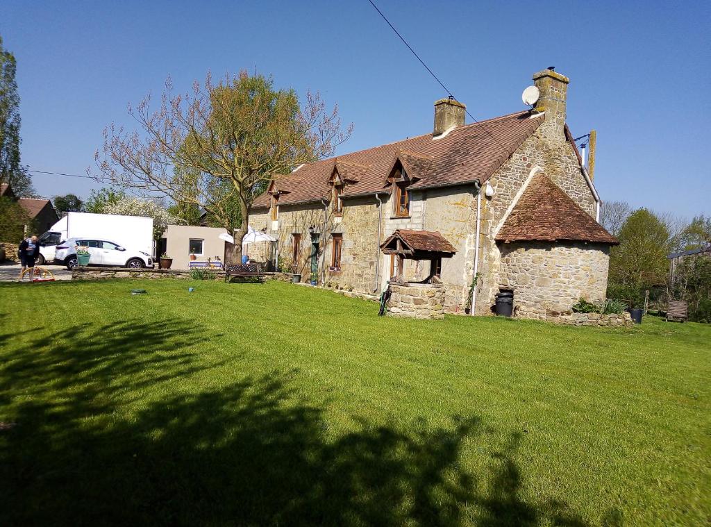 B&B / Chambre d'hôtes Le Beauregard Le Bisson Nord 61150 Rânes