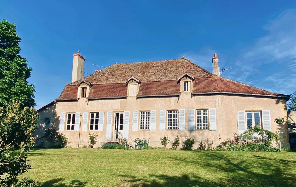 B&B / Chambre d'hôtes Le brûlon 71110 Le Bourg 71110 Bourg-le-Comte