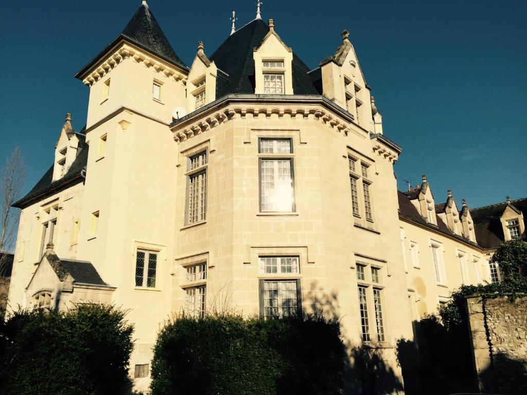 Le Castel Ecossais 1 Rue De Beauvais, 60300 Senlis