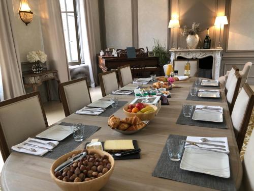 Le Château d'Hermonville B&B / Chambres d'hôtes