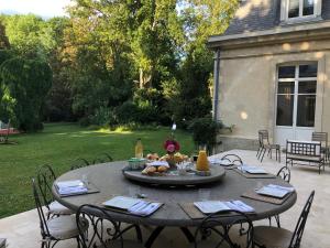 Le Château d'Hermonville B&B / Chambres d'hôtes