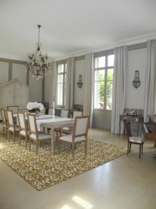 Le Château d'Hermonville B&B / Chambres d'hôtes