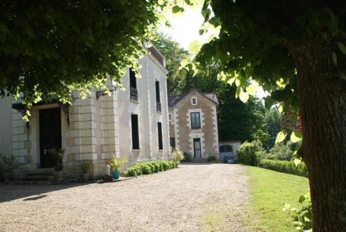 Le Chateau de la Barre
