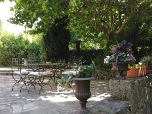 Le chemin de belle fille Piscine privative chauffée