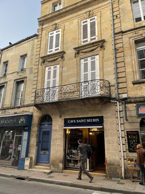 B&B / Chambre d'hôtes Le Clos De Saint Seurin 16, place des Martyrs de la Résistance 33000 Bordeaux