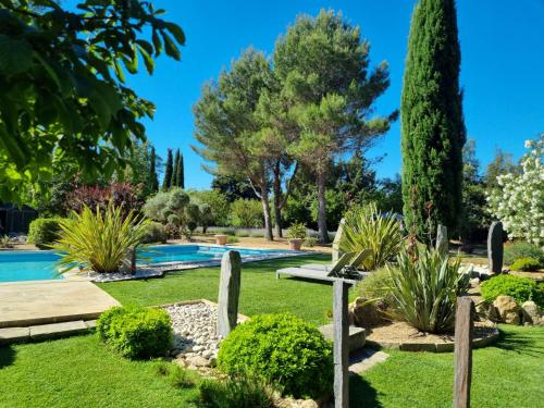 Le Clos des Cyprès Maison d'Hôtes de Charme
