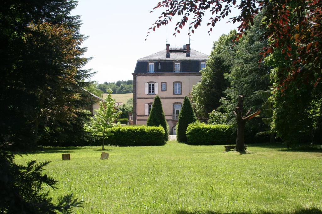 B&B / Chambre d'hôtes Le Clos des Noyers 12 rue du Général Desaix 63460 Combronde