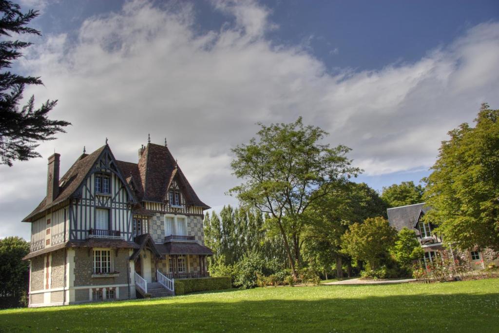 B&B / Chambre d'hôtes Le Clos des Pommiers 5 rue de Bas 50560 Blainville-sur-Mer