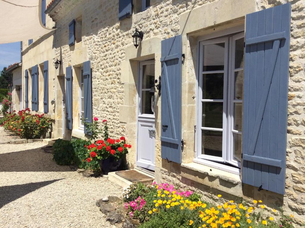 B&B / Chambre d'hôtes Le Clos du Plantis Le Goulet 1 rue du Pont 17160 Sonnac